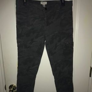 Camouflage-Pants-from-Forever-21